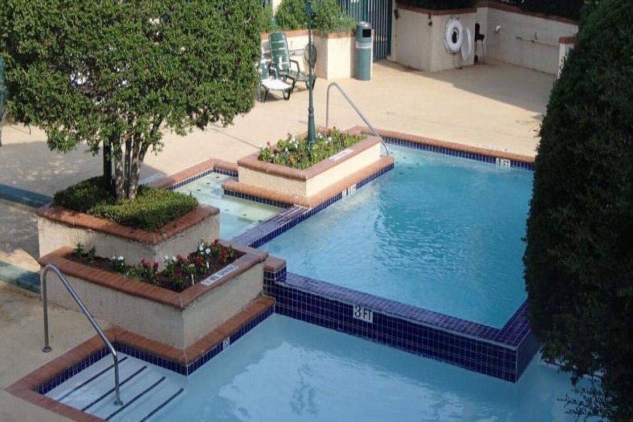 Econo Lodge Inn And Suites Άρλινγκτον Εξωτερικό φωτογραφία
