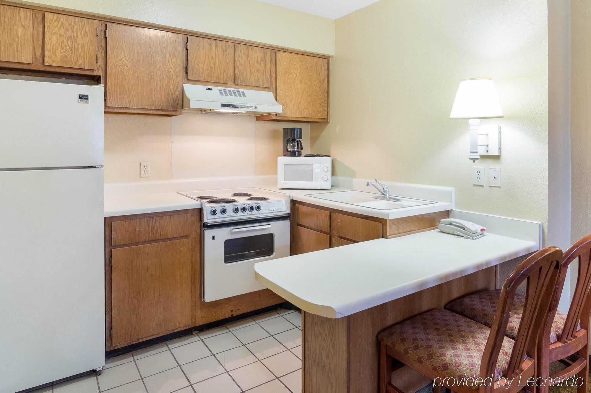 Econo Lodge Inn And Suites Άρλινγκτον Εξωτερικό φωτογραφία
